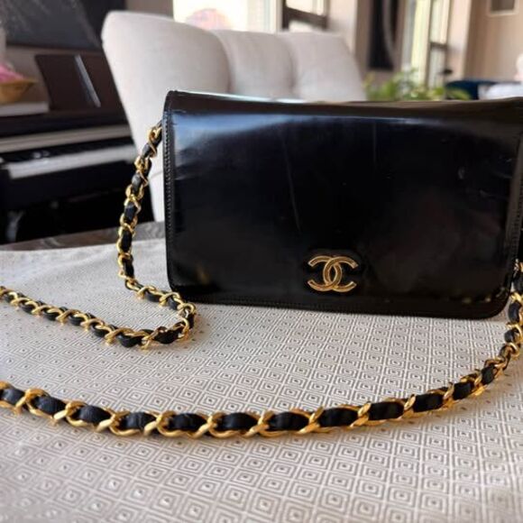 chanel Handbags - 🖤👜 Chanel Flap bag Black CC Shoulder/ WOC Bag 24k gold hardware AUTHENTIC 😍